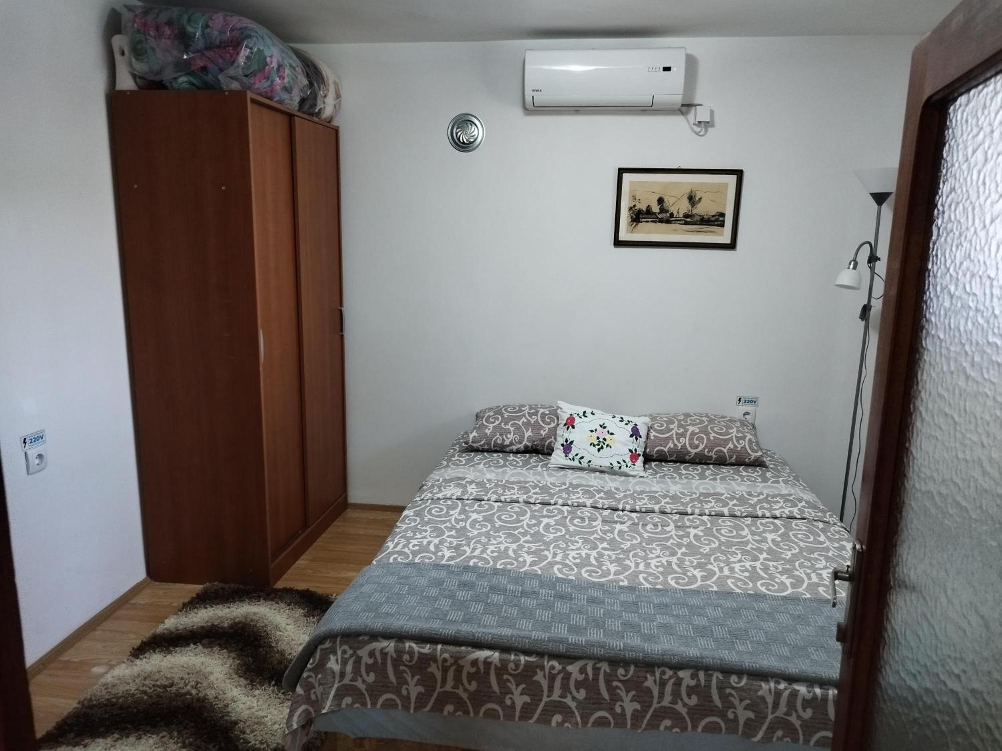 Apartment & Rooms Aleksandar Golubac Exteriör bild